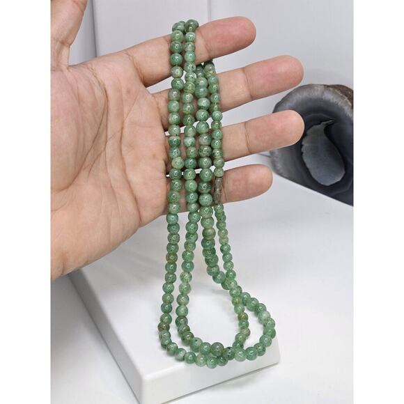 Vintage Gradual Jade 34.5" Necklace. Strung With Nylon & Base Metal Clasp - Picture 1 of 7
